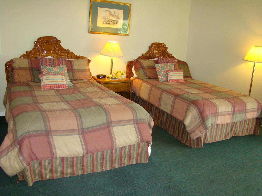 Happy Trails Motel ลัดโลว์ ห้อง รูปภาพ